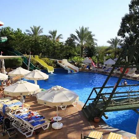 Aqi Pegasos Royal 酒店