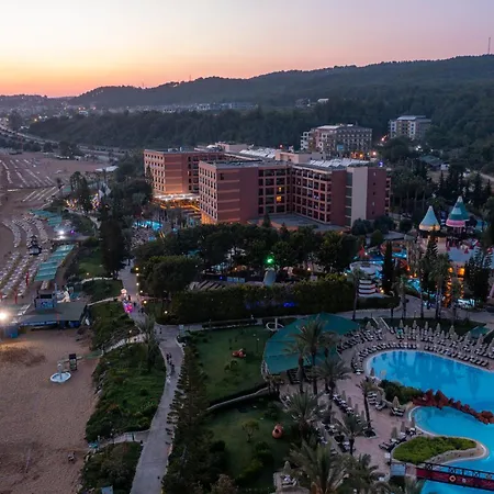 Aqi Pegasos Royal 5* Avsallar