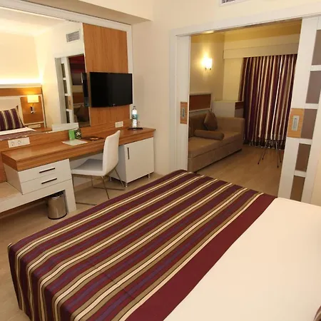 Aqi Pegasos Royal 5*